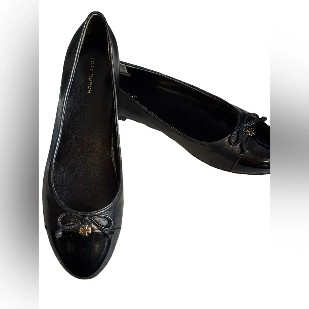 Tory Burch Glossy Black Flats with Bow Detail 9M